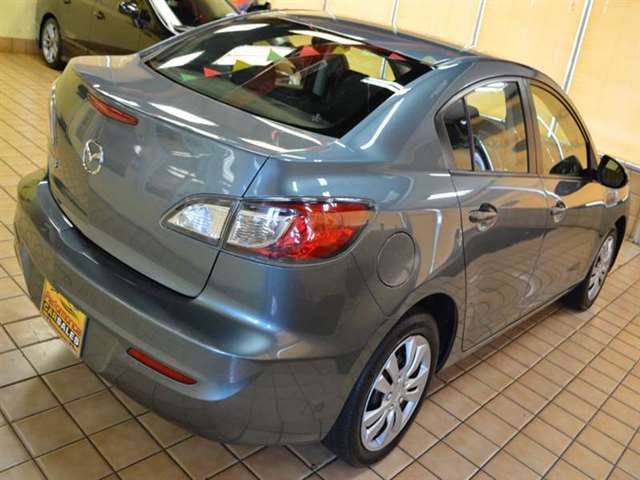 2013 Mazda Mazda3 i SV 4dr Sedan 5A